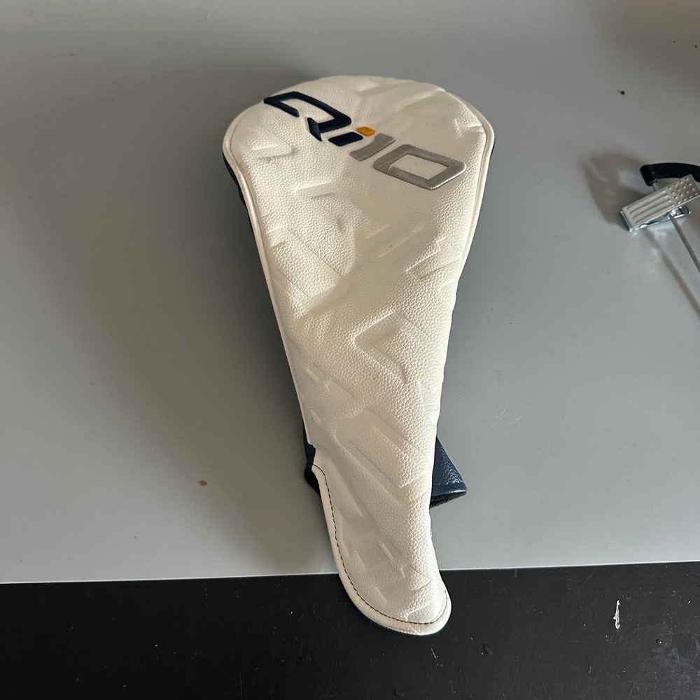 TaylorMade Qi10 Driver Headcover White Navy Blue Golf Club Protector